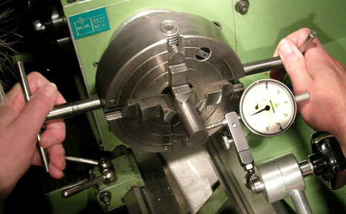 four-jaw chuck